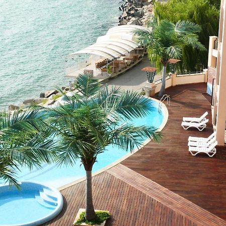 Privat Apartament Marina City Balchik Eksteriør billede
