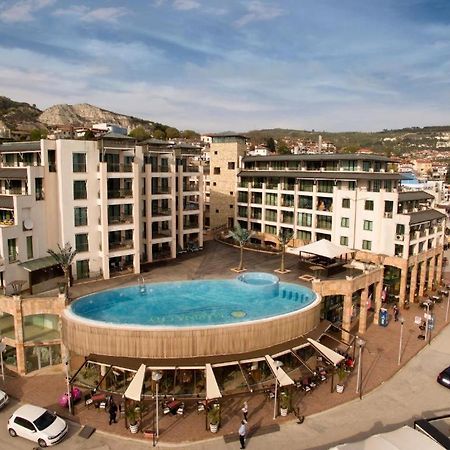 Privat Apartament Marina City Balchik Eksteriør billede